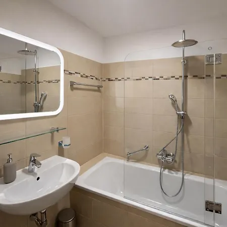 Stilvolles Fuer Bis Zu 6 Gaeste - Balkon & Parkplatz דירה סטארנברג