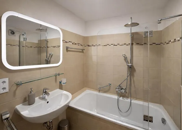 Stilvolles Fuer Bis Zu 6 Gaeste - Balkon & Parkplatz דירה סטארנברג