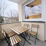 Stilvolles Fuer Bis Zu 6 Gaeste - Balkon & Parkplatz Lägenhet